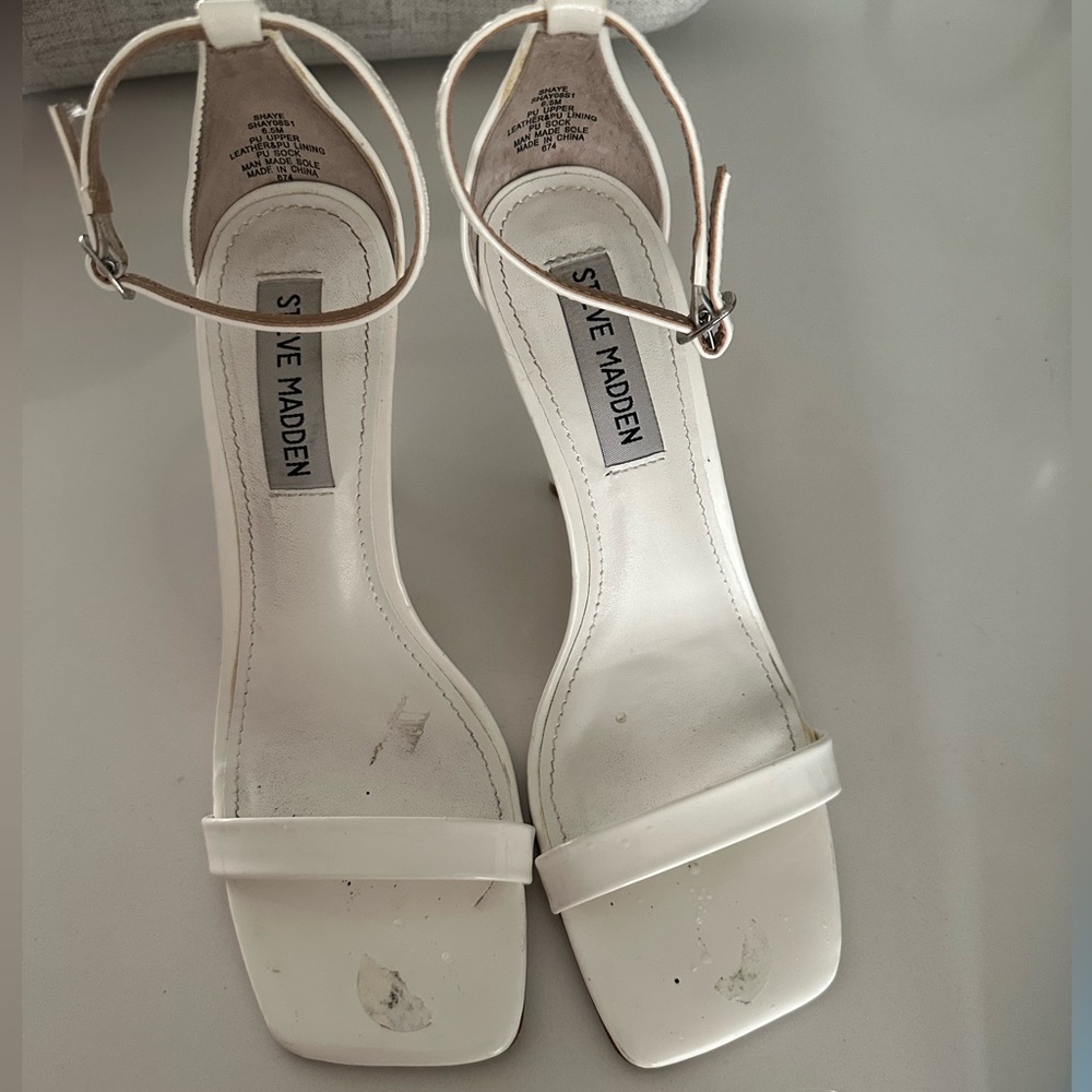 Steve Madden heel